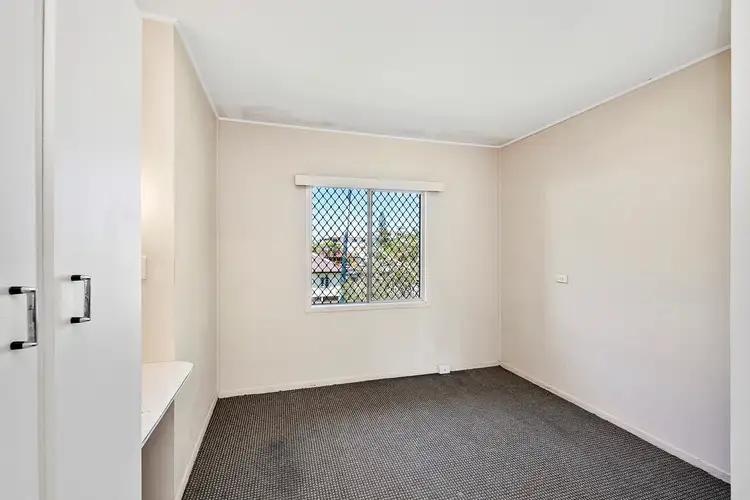Fifth view of Homely unit listing, 2/5 Ella Street, Redcliffe QLD 4020