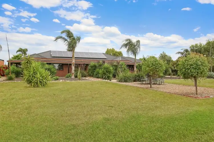 74 Cahills Road,, Yarrawonga VIC 3730