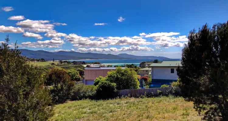 4 Gordon Heights, Bicheno TAS 7215
