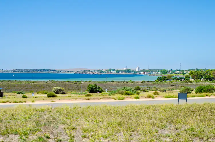 51 Oscar Williams Drive, Streaky Bay SA 5680