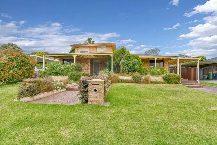 10 Titania Place, Cranebrook NSW 2749
