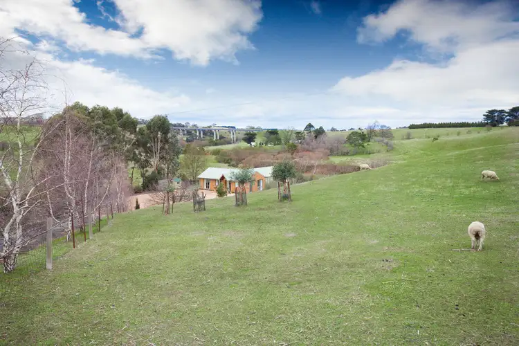 27 Melbourne Road, Gisborne VIC 3437