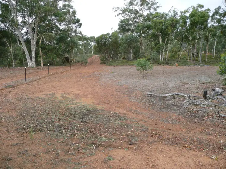 110 Wisteria Way, Chittering WA 6084
