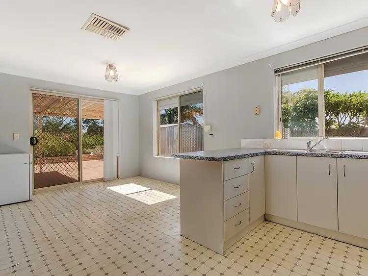 Fourth view of Homely house listing, 8 Chipper View, Parmelia WA 6167