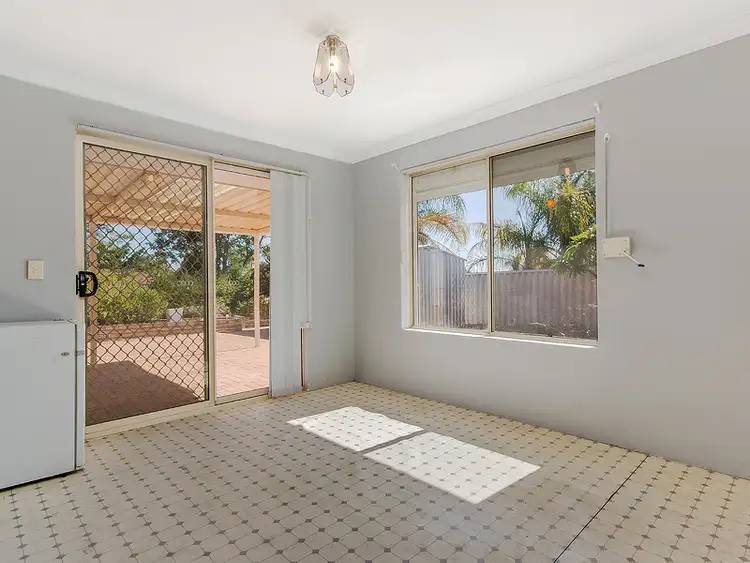 Sixth view of Homely house listing, 8 Chipper View, Parmelia WA 6167