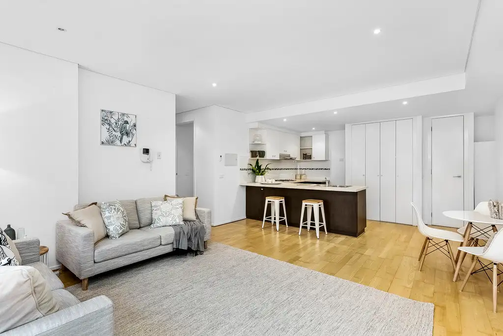 Main view of Homely apartment listing, 2/213 Normanby Road, Notting Hill VIC 3168