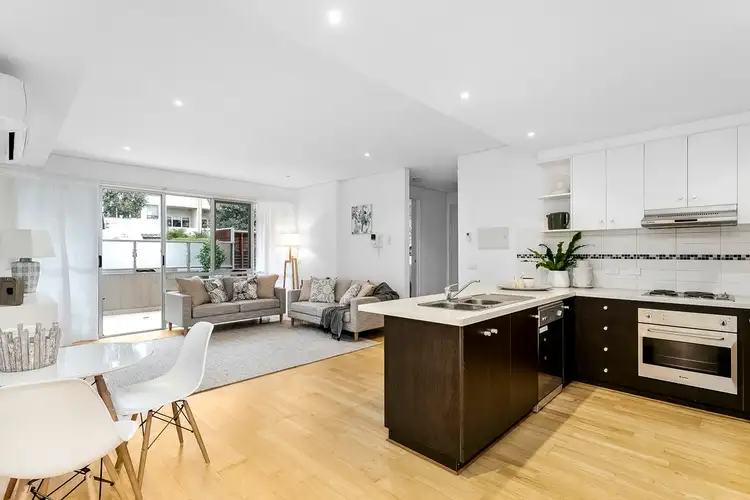 Fifth view of Homely apartment listing, 2/213 Normanby Road, Notting Hill VIC 3168
