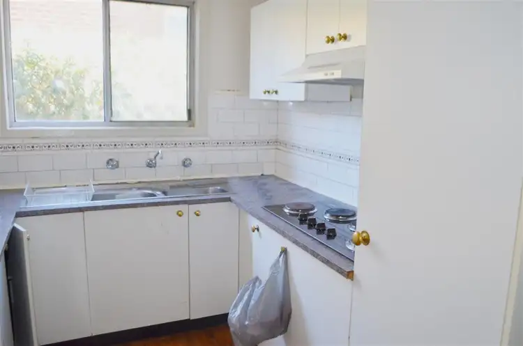 Second view of Homely house listing, 10 Leaburn Avenue, Batlow NSW 2730