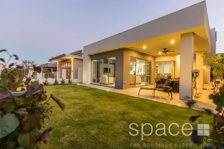 12 Omaroo Terrace, City Beach WA 6015