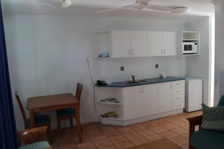 Sixth view of Homely unit listing, 14 Scawfell Avenue, Slade Point QLD 4740