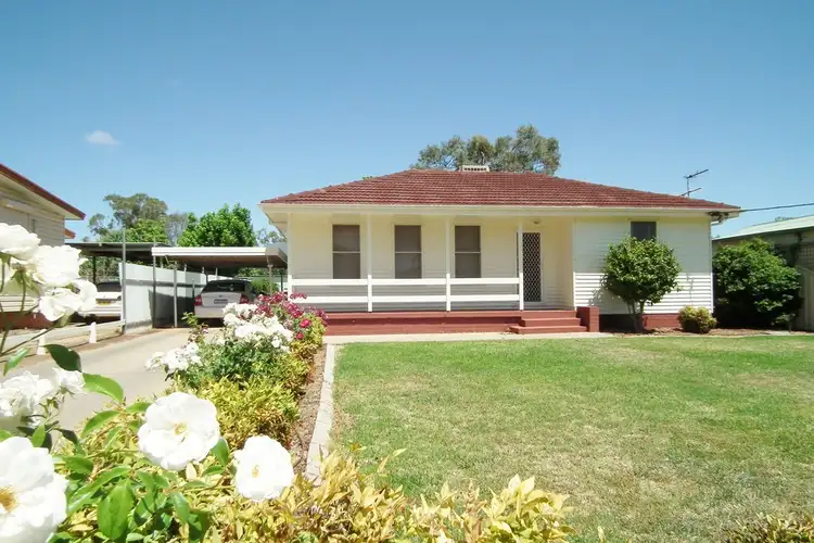 10 Noorla Street, Griffith NSW 2680