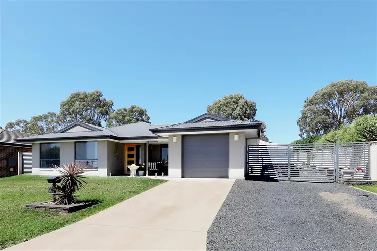 45 Jeffery Circuit, Tumut NSW 2720