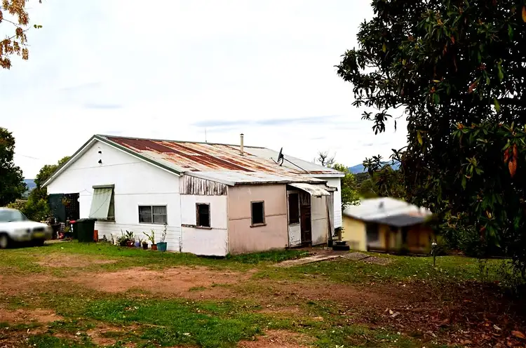 151 Lambie Street, Tumut NSW 2720