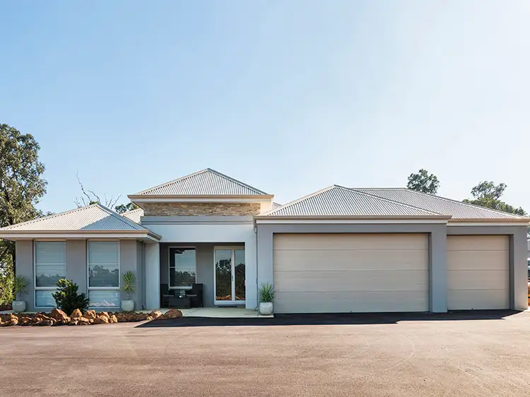 Main view of Homely house listing, 25 Observation Circle, Bedfordale WA 6112