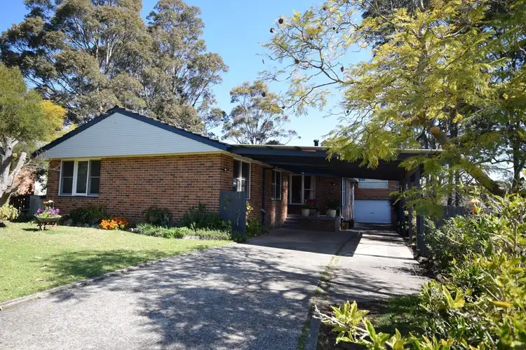 18 Maclean Street