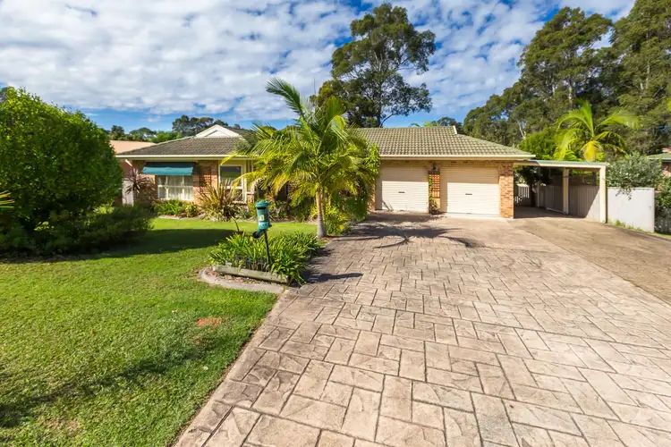 11 Thomas Mitchell Crescent, Sunshine Bay NSW 2536