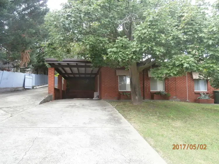 8 Bluehills Road