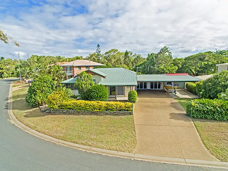 982 Scenic Highway, Kinka Beach QLD 4703