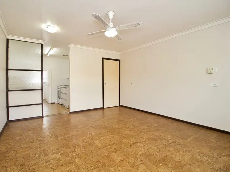 Fifth view of Homely unit listing, 15/10 Hefron Street, Rockingham WA 6168