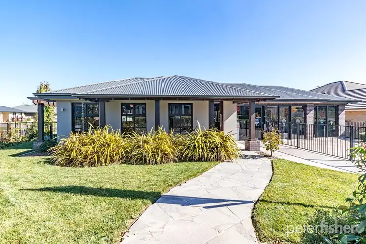 7 Buckland Drive, Orange NSW 2800