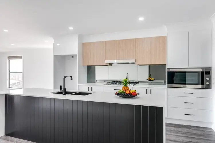 Seventh view of Homely house listing, 16 Banksia Way, Goulburn NSW 2580