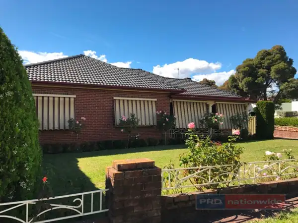 44 Fitzroy Street, Tumut NSW 2720