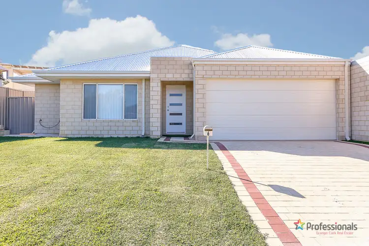 6 Minster Place, Marangaroo WA 6064