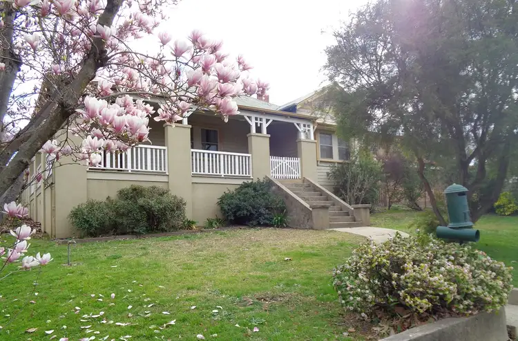 15 Capper Street
