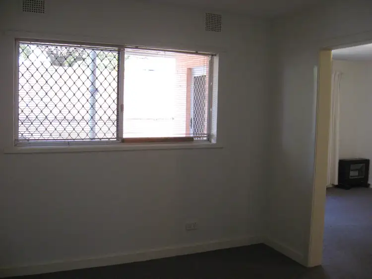 Fifth view of Homely unit listing, 5/4 CANHAM WAY, Orelia WA 6167