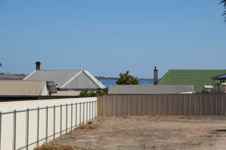 10A Wells Street, Streaky Bay SA 5680