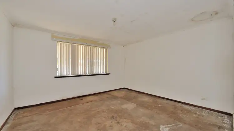 Fifth view of Homely house listing, 2 McVeigh Street, Singleton WA 6175