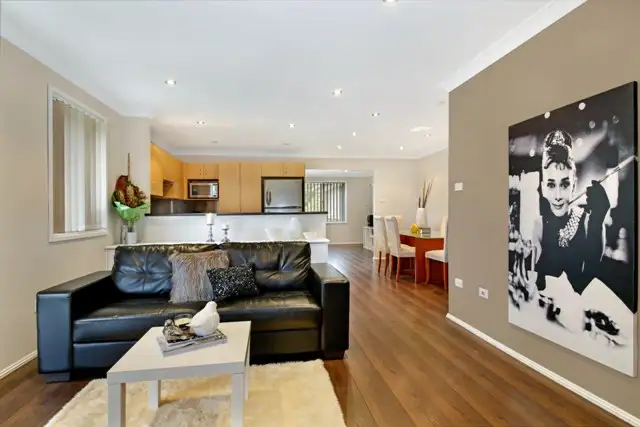 285 Flagstaff Road, Lake Heights NSW 2502