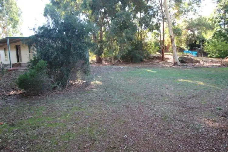 39 McLarty Street, Waroona WA 6215