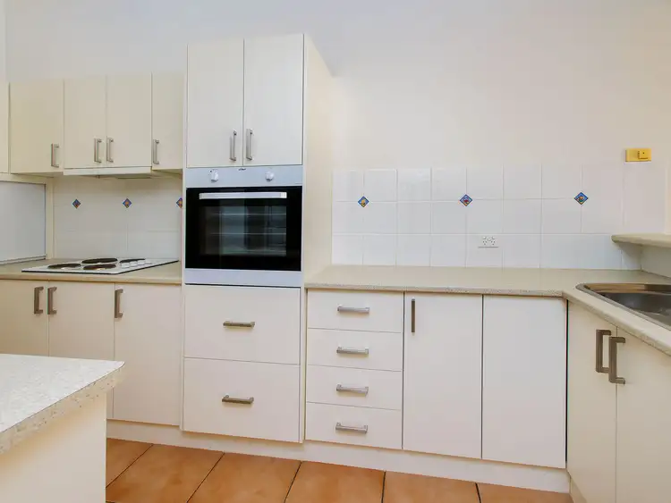 Fifth view of Homely semi-detached listing, 1/10 Nankeen Avenue, Paradise Point QLD 4216