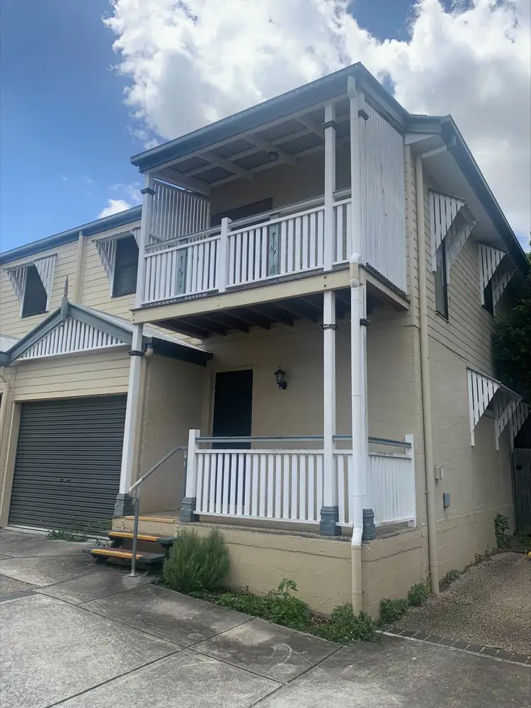 4/18 Caroline Street, Annerley QLD 4103