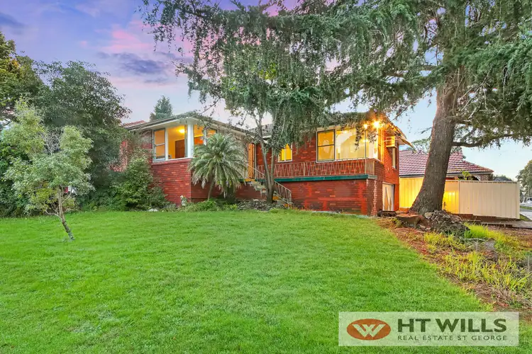 10 Garden Grove, Beverly Hills NSW 2209