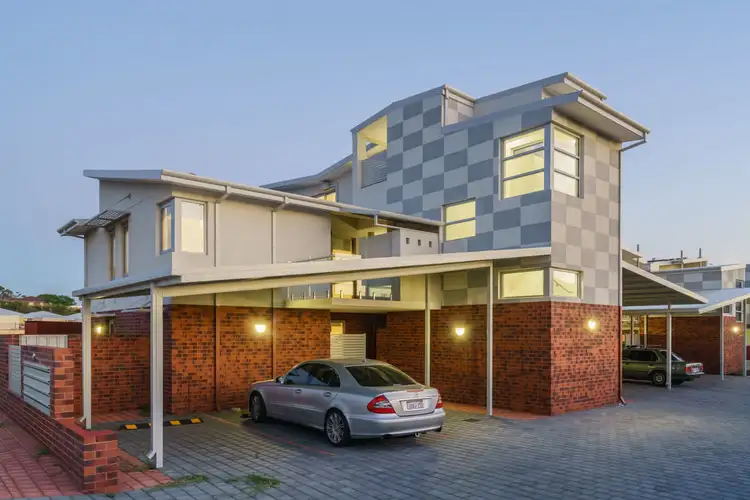 20/70 West Churchill Avenue, Munster WA 6166