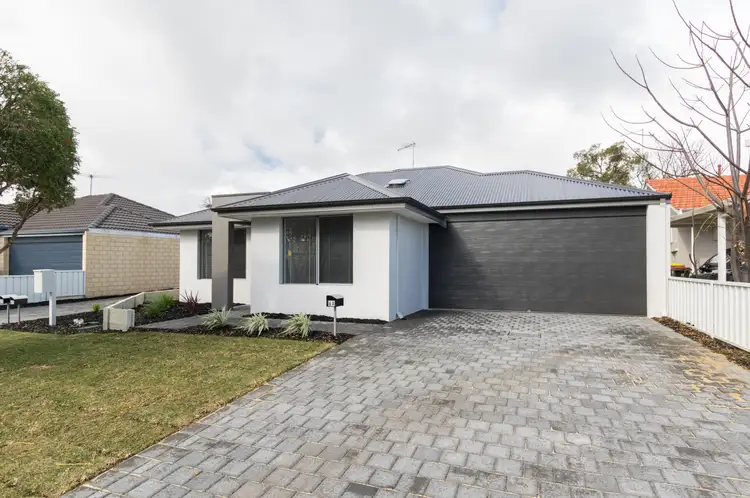 6a Elward Way