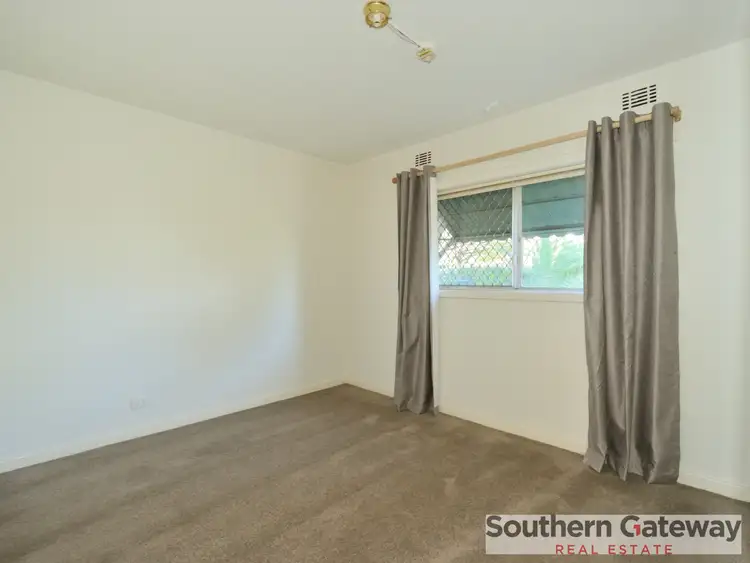 Sixth view of Homely unit listing, Unit 4, 13 Dowling Place, Orelia WA 6167