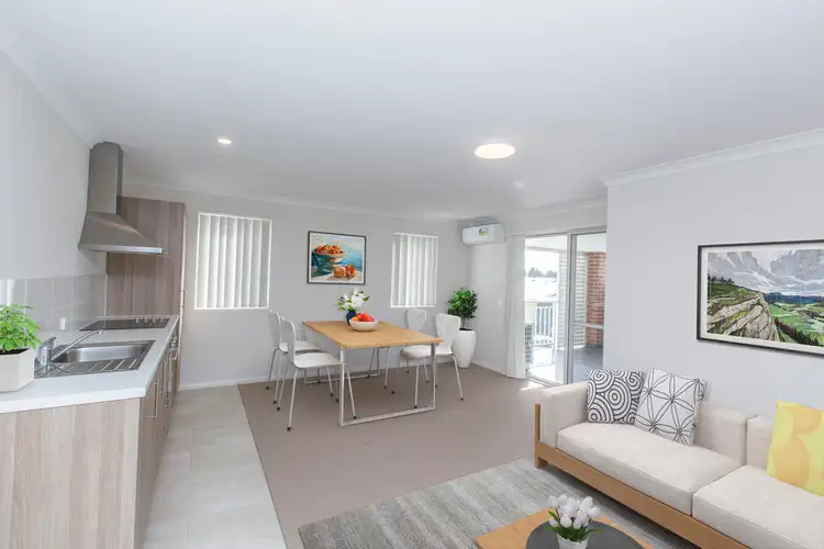 4/2 Doncaster Grange, Butler WA 6036