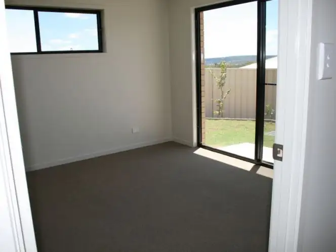 Fourth view of Homely unit listing, Unit 1 / 20 Lookout Place, Rosenthal Heights QLD 4370