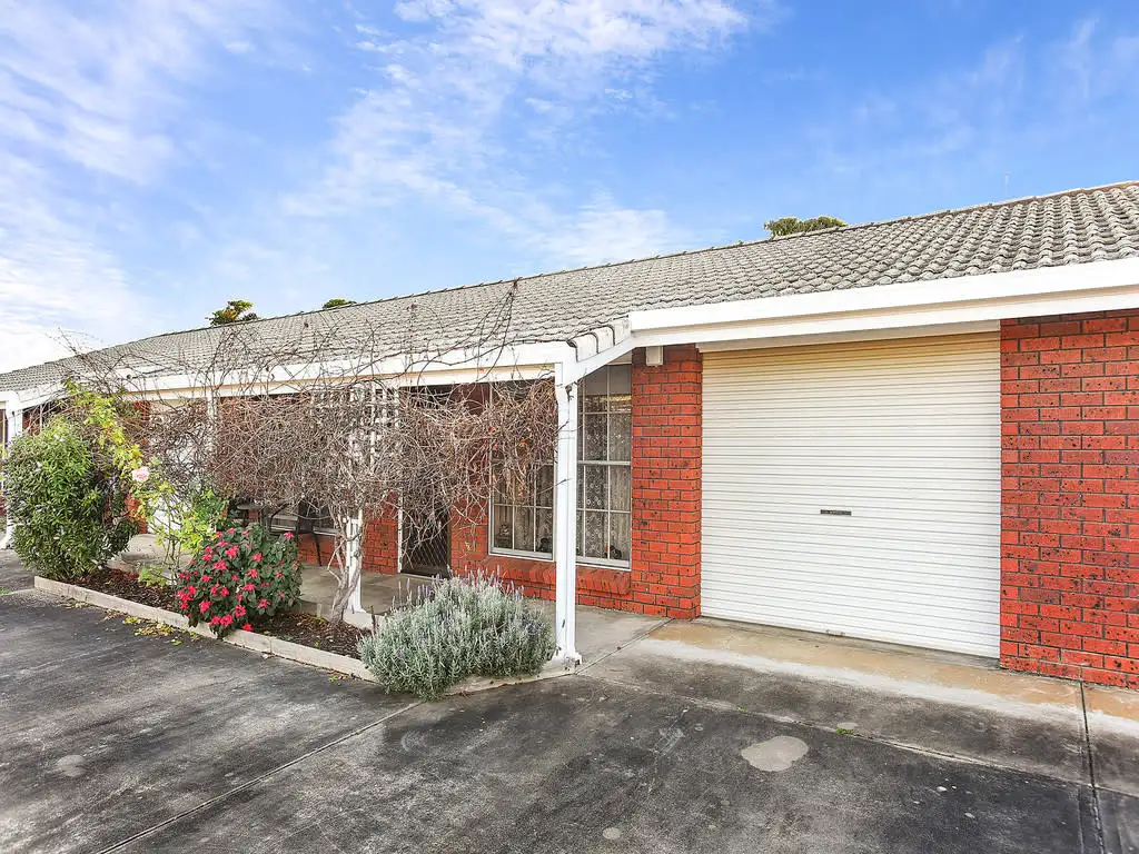 Main view of Homely house listing, 2/5 Graham Street, Victor Harbor SA 5211