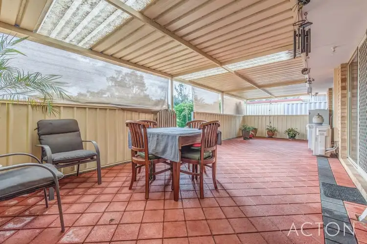 8 Canopy Court, Banksia Grove WA 6031