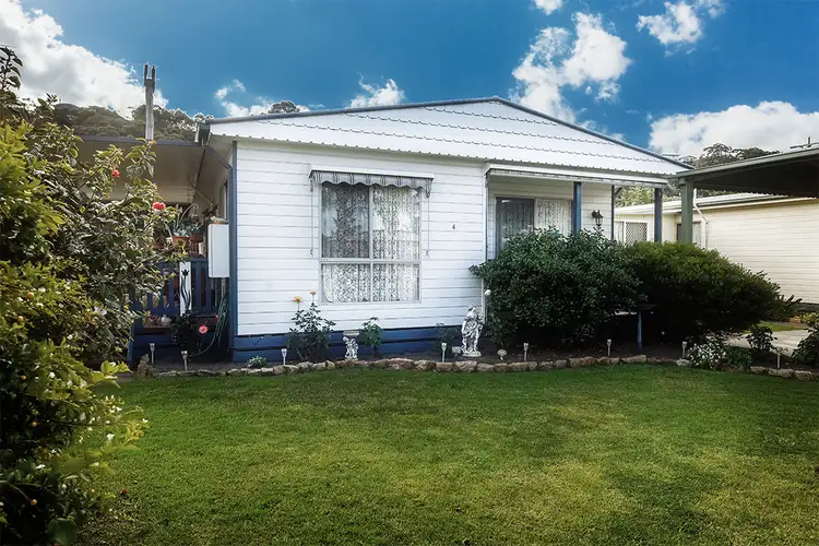 4 / 86 GOLF LINKS ROAD, Lakes Entrance VIC 3909