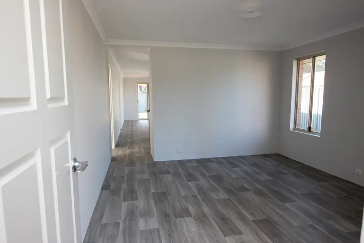 12B Wood Avenue