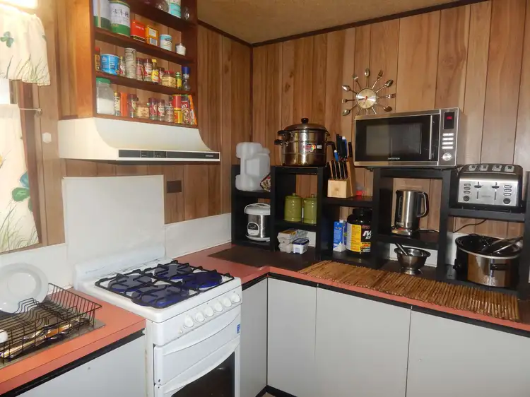 Fifth view of Homely house listing, 18 Arafura Road, Robinvale VIC 3549