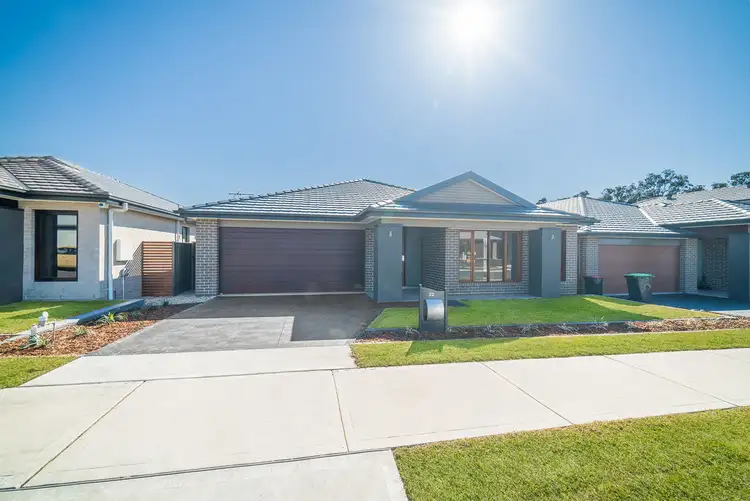22 Lloyd Street