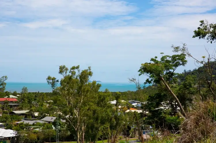 28 Wills Court, Cannonvale QLD 4802