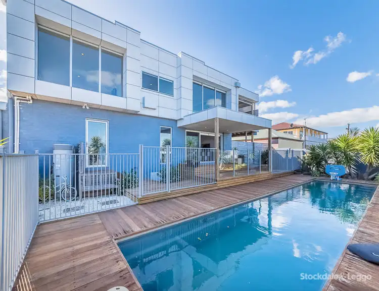 24 Bayview Avenue, Inverloch VIC 3996