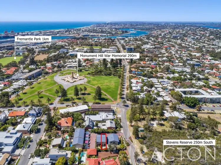 2/5 Swanbourne Street, Fremantle WA 6160